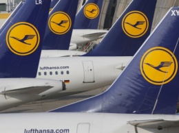Немецкая авиакомпания отменила более 170 рейсов из-за забастовки стюардесс