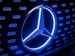 В интернете показали изображения нового электрического кроссовера Mercedes EQA