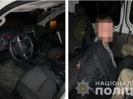 Угоном элитных машин в Одессе промышляли бывшие полицейские