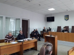 В Николаеве чиновнице, вымогавшей 20 тыс. грн. взятки, суд назначил ночной домашний арест