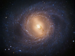 Астрономы никак не могут разгадать секрет галактики внутри галактики внутри галактики