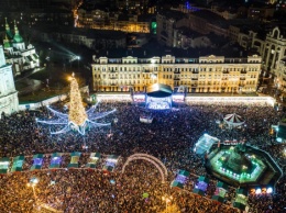 Новый год возле главной елки страны встретили более 100 тыс. человек, - КГГА