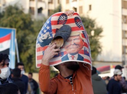 Протестующие подожгли крышу посольства США в Ираке