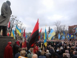 Марши в честь Бандеры прошли во Львове, Одессе и Днепре