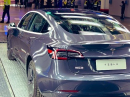 Первую партию китайских электрокаров Tesla раздали сотрудникам завода