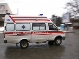 В Харькове водитель авто не пропускал карету "скорой", которая ехала на экстренный вызов, - ВИДЕО