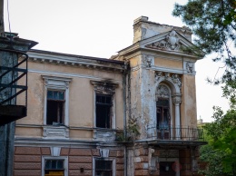 Старинное здание бывшего садика ЧМП возле парка Шевченко продают под гостиницу
