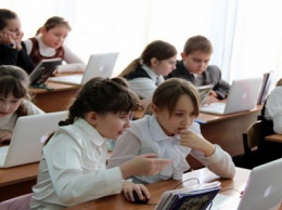 Школы Украины должны будут перейти на украинский язык