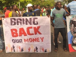 Либерийская полиция разогнала тысячи столичных протестующих
