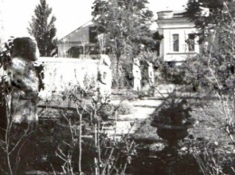 В каком дворе Мелитополе находилась аллея скифских баб (фото)