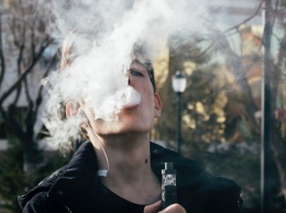 Фразу «вейп на 95% безопаснее табака» назвали ложью