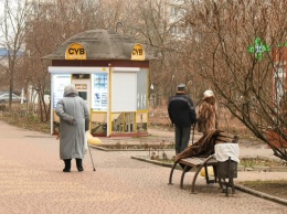 В мужчине, умершем возле аптеки, узнали бывшего летчика-испытателя