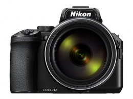 Камера Nikon COOLPIX P950 оснастили объективом с 83x-зумом