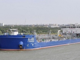 Российский танкер протаранил судно с людьми в Черном море: первые подробности