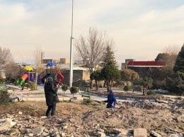 Заметают следы? Появилось новое фото зачистки места крушения самолета МАУ в Иране
