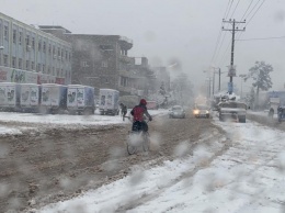 Снежный коллапс в Афганистане: рушатся крыши домов, много погибших - в том числе дети