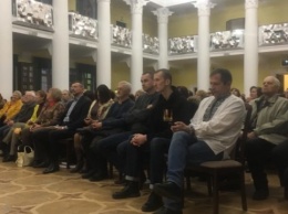 Сенцов, Кольченко и Балух принимают участие в Вечере рождественских Василиев