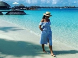 Зимние каникулы на Мальдивах: жена MONATIK’а показала новые фото с райского отдыха (фото)