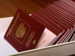 Зачем Россия так активно выдает паспорта на Донбассе