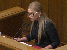 Тимошенко заявила, что закон о распродаже земли надо снять с рассмотрения до проведению всеукраинского референдума
