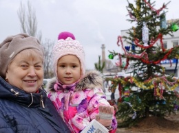 В Днепре Хвойный сад ждет встречи в следующей году (фото)