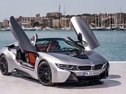 BMW снимает с конвейера гибридный спорткар i8