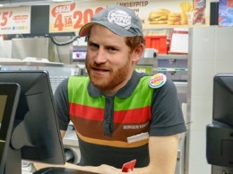 Принцу Гарри предложили работу в Burger King пока пока Меган Маркл заключает контракт с Givenchy
