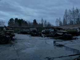 Нашли заброшенную военную базу СССР: на ней осталось много техники (ФОТО)
