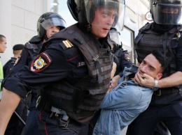 Ситуация с правами человека в России продолжает ухудшаться - Human Rights