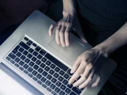 Анонимность в интернете: поощрение для хейтеров или защита их жертв?