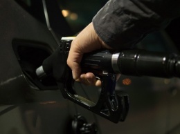 АМКУ начал углубленное расследование из-за цен на бензин