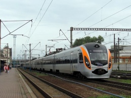 УЗ увеличила периодичность поезда "Интерсити" Киев-Тернополь