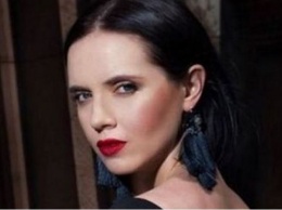 Янина Соколова вызвала ажиотаж экстремальным декольте: ФОТО смелого платья