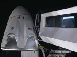 SpaceX отложила испытания системы на корабле Crew Dragon из-за плохой погоды