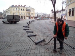 В Одессе вандалы изуродовали площадь: фото