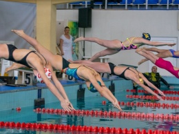 В Каменском прошел чемпионат города по плаванию