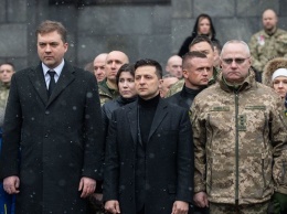 Зеленский почтил память "киборгов", погибших в аэропорту Донецка: фото и видео