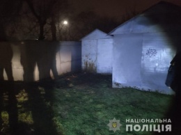 Житель Першотравенска погиб от взрыва гранаты, которую задел случайно лопатой