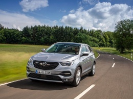 Первый тест-драйв кроссовера Opel Grandland X (ФОТО)