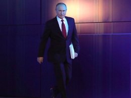 Путин осмотрел новую поликлинику в Усмани