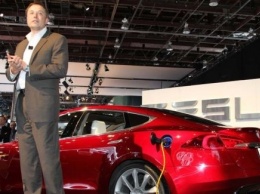 Компания Tesla теперь стоит как три Ford, два GM или пол-Toyota