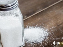 Врачи развенчали популярный миф о соли