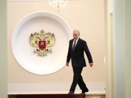 Путину пытается закрепить "победобесие" и законсервировать "путинизм" - дипломат