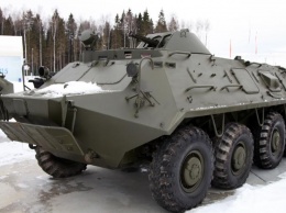 Это уже мародерство: новенькие БТРы для украинской армии уже трещат по швам