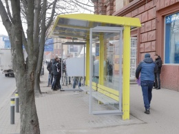 В Днепре установили 16 новых остановок общественного транспорта
