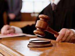 Верховный суд приостановил рассмотрение дела о люстрации одного из экс-чиновников