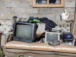 Вези диван: в Одессе открылась первая свалка для крупногабаритного мусора