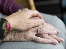 В Херсоне доверчивая пенсионерка отдала лже-сотруднице соцслужбы свои сбережения