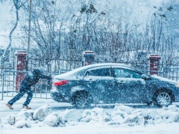 Всего за сутки навалит по косточки: синоптики изменили прогноз на вечер и ночь