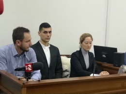 Националиста Цымбалюка судят за избиение журналиста "Страны". Обновляется